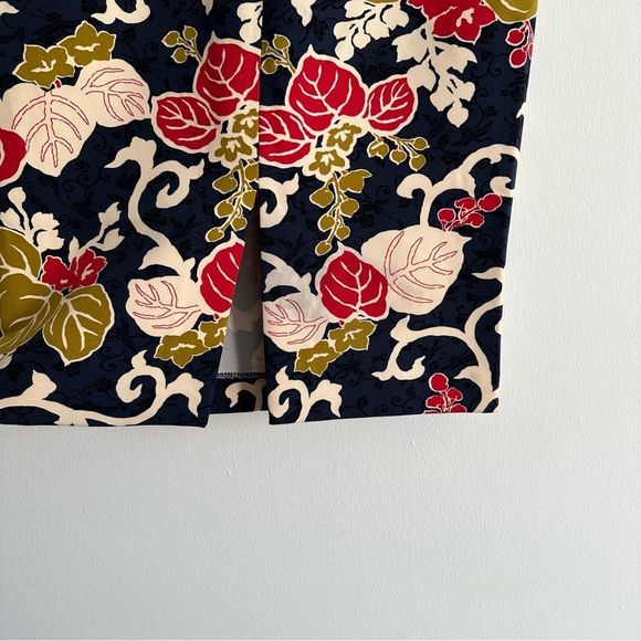 Zara Floral Pencil Skirt | Navy, Cream, Red | Size xs (NWOT) - Picture 5 of 9